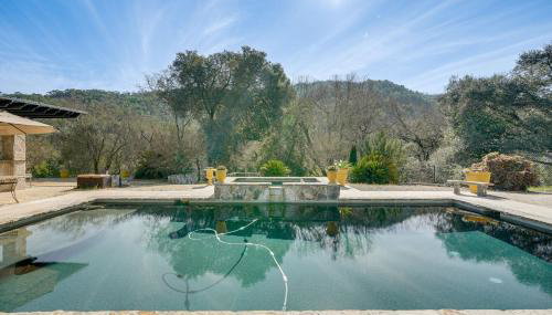 Pool, Peacocks & Views! Lavish Retreat in Gilroy - Foto 2