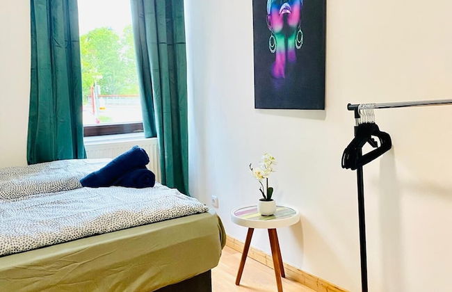 Stylish Shared 3-Bedroom Stay Near City - Foto 28