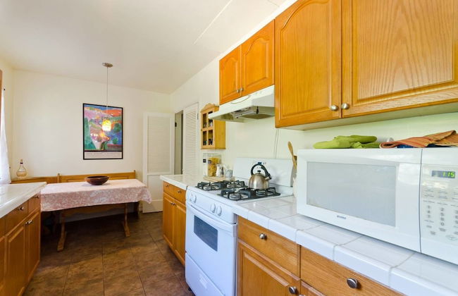 Hollywood Hills Canyon Breezes - Photo 14