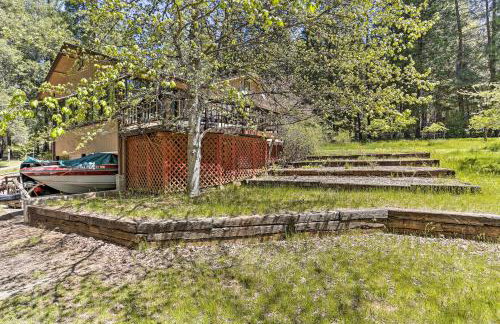 Vibrant Weaverville Escape with Deck and Creek! - Foto 27