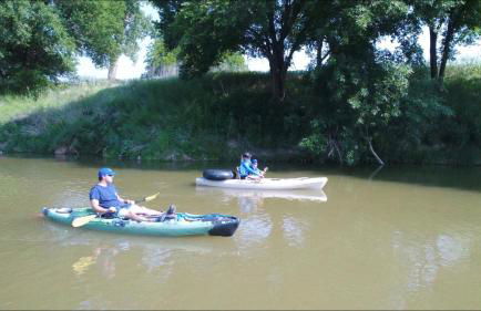 Hobbit Treehouse with waterfall on the Brazos River! 350 acres! Tubing! Petting zoo! - Foto 51