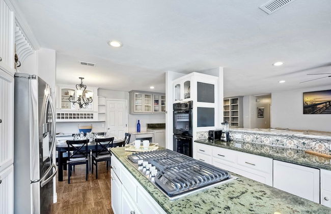 Carlsbad Charm 3 BDR Stunner! - Foto 13