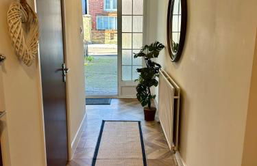 Bayfields house by the Sea, parking, garden, central location - Photo 18