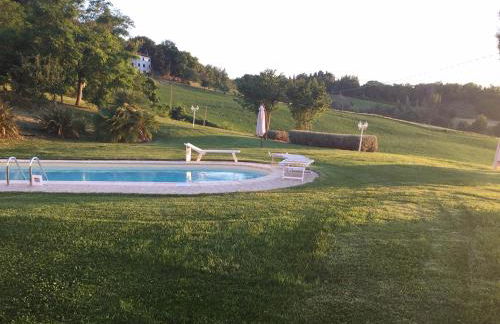 Comfortable villa lower level in Montelabbate with private pool - Photo 29