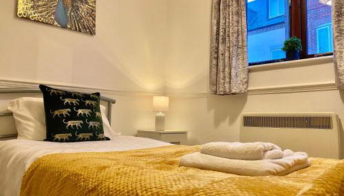 EasyRest Spalding - 4 Beds & Free Parking - Central & Modern Open Plan Apartment - Convenient Location - Foto 1