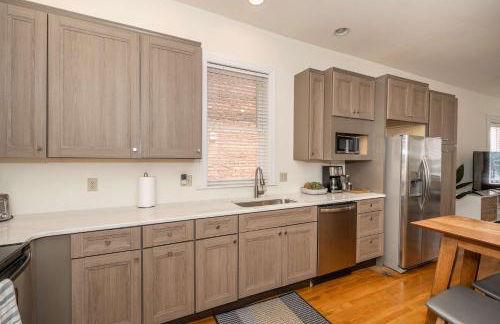 Cityscape Escape - Local Eateries - Foto 17