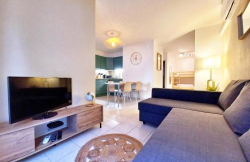 " Le Bleu Marine" Port Fréjus - Cosy T2- Clim & WIFI - Foto 2