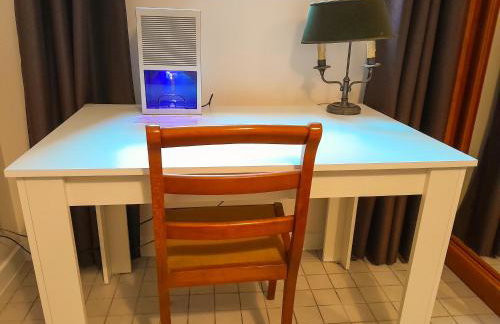 Appartement T2 au Calme - WiFi rapide, Parking & Bureau - Foto 15