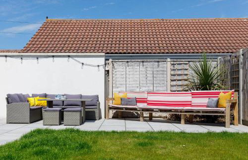 Delightful Seaside Hideaway 5 Mins to Beach - Foto 62