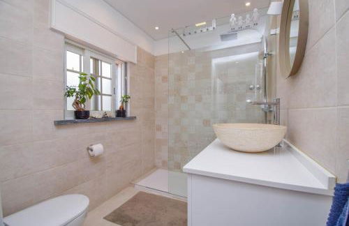 Amazing Family House with Swimming Pool - Foto 16