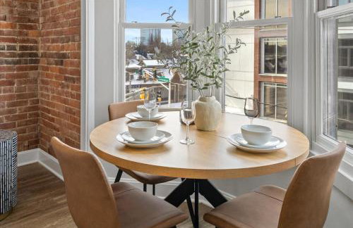 Top Floor - Mass Ave in Heart of Indy with Balcony - Foto 6