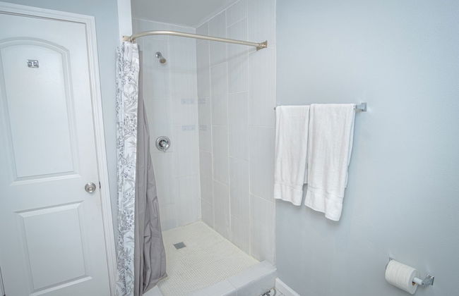 Magnificent Large Home Near Downtown - Foto 31