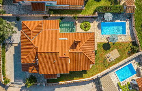 Four-Bedroom Holiday Home In Golubovo - Foto 17