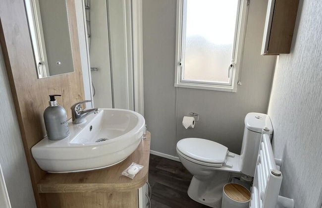 Charming 2-bed Cottage in Morecambe - Foto 12