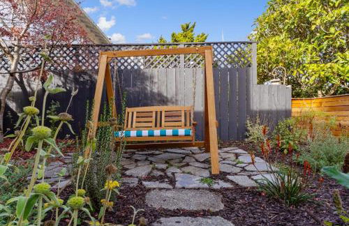 @ Marbella Lane - Modern 4BR Coastal Charm - Foto 40