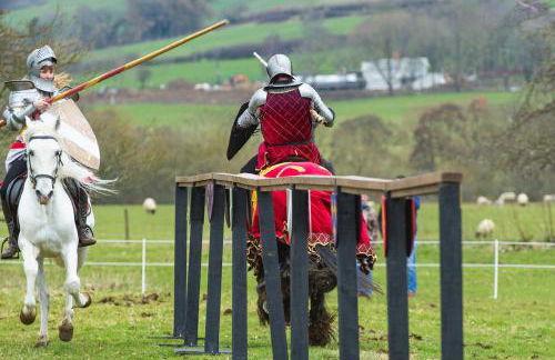 The Organic Cotswolds Cowshed - Photo 45