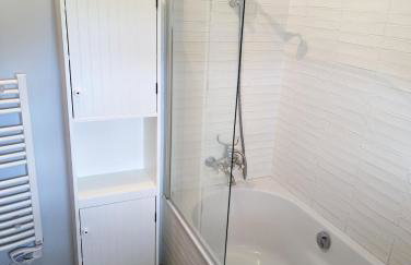 Maison typique bretonne avec toit de chaume - Foto 25