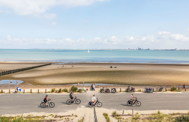 2 bedroom House in Schoondijke with garden and terrace - Photo 4