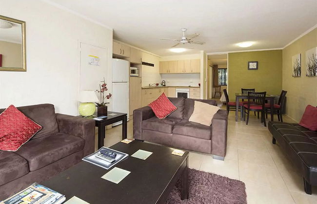 Burleigh Palms Holiday Apartments - Photo 12