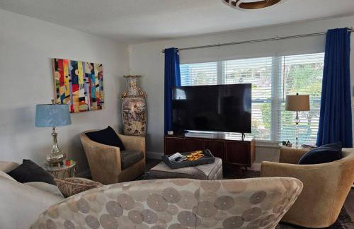 3 bedroom Casa Azul in Historic Northwood Hills - Foto 3