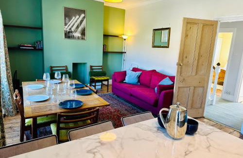 Penthouse Apartment with Impressive Views Sleeps 2 to 8 - Foto 32