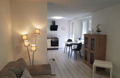 Apartment Urlaub und zu Hause by Interhome - Foto 1