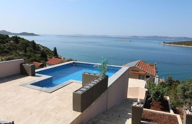 Spacious Robinson House Iris With Pool - Foto 22