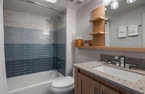 Have family fun in the sun at Daytona Beach in this resort 2BD condo - Foto 13