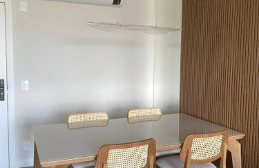 Apartamento moderno com 2 quartos, a 800m da praia Jurerê Internacional - Foto 43