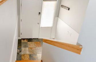 4 Bedrooms and 5 Beds with Game Room Only 5 min Drive to College and Perfect for Family's - Foto 48