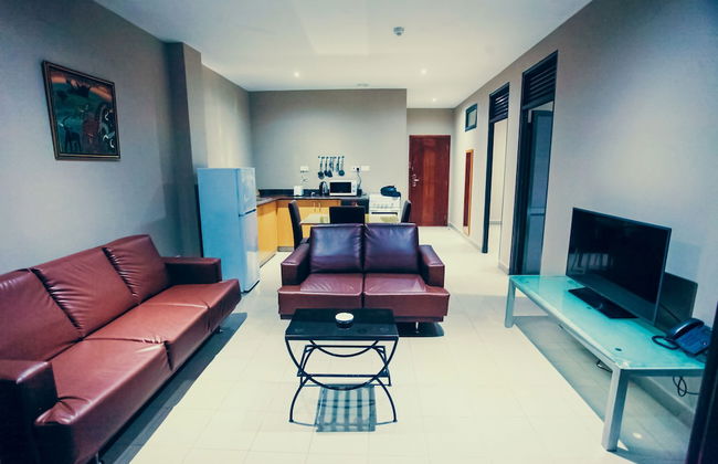 Boulevard Suites - Photo 17