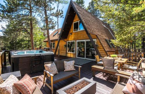 Timber A-Frame, Large Deck, Hot Tub, Fireplace - Foto 40