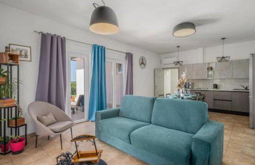 Villa Tomicich for 6 people with private pool & sea view - only 3 km from beach - Foto 16