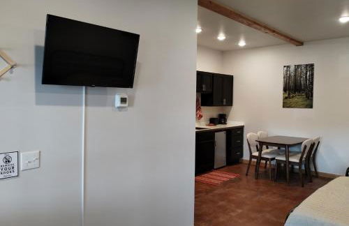 Leisure Suite - Homer Seaplane Base - Photo 8