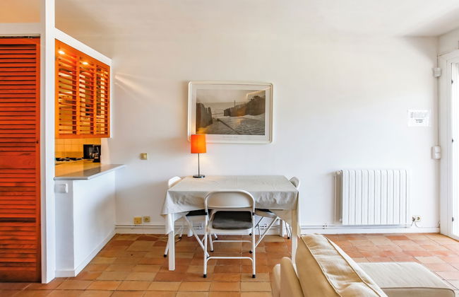 Newly Renovated Beachfront Apartment Ideally Located in Penelope - Foto 26