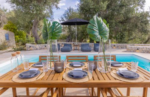 Entire Filitsa's Stonehouse in Paxos with pool - Foto 3