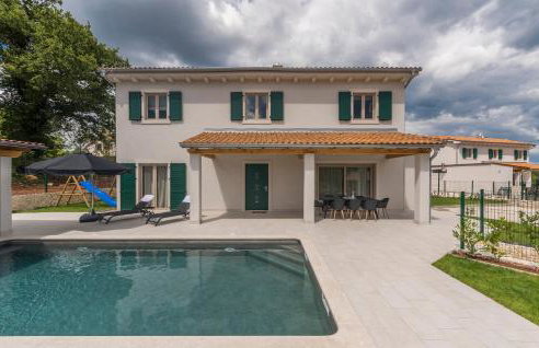 Villa Macan with Private Pool, Sauna & Garden - Photo 14