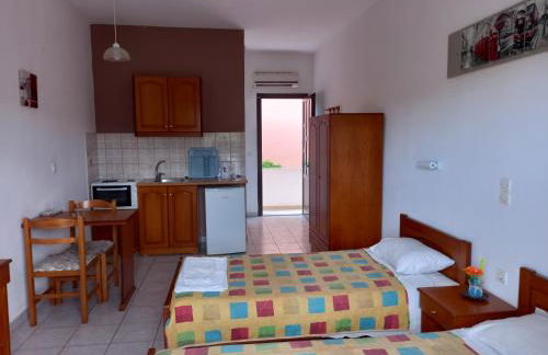 KOSTAS APARTMENTS - Foto 29