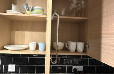 Lakeside apartment with FREE parking / M25 - Photo 12