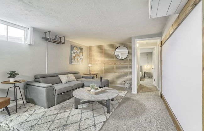 5BD Dog Friendly Family Getaway Near Downtown! - Photo 30