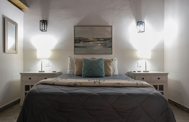 Hugo's Rental - Photo 22