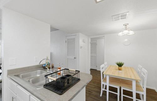 Downtown Mesa Stay Near Arts, hospitals & Campus - Photo 30