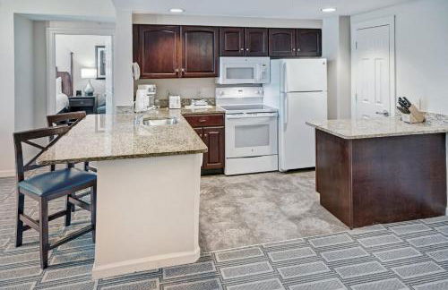 Wyndham Old Town Alexandria 2BR Apartment with Resort Access - Foto 7