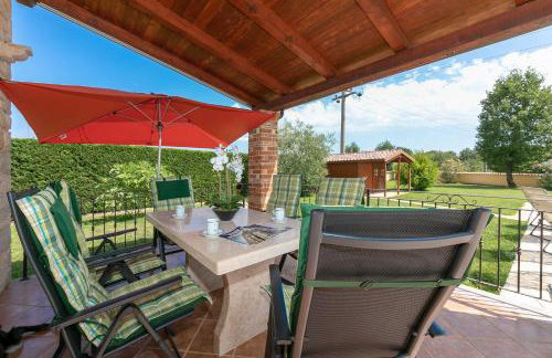 Mediterrane Villa mit privatem Salzwasserpool, Babybett, Whirlpool, Tischtennis, Spielplatz - Foto 31