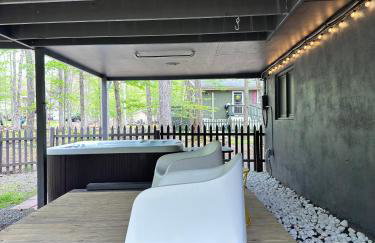 Poconos Modern Chalet I Hot Tub I Home Theater I Fenced Yard I Pet Friendly - Foto 64