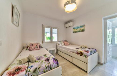 Family villa - 9 guests close to Granadella beach - Foto 2