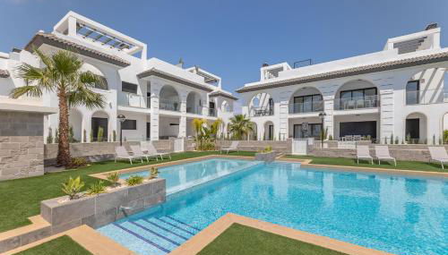 Enora Garden Quesada 16 - Photo 2