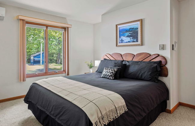 Harmony Ridge by Avantstay Fireplace, Large Deck & Forest Views - Foto 22