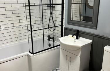 The Old Farmhouse - Photo 29