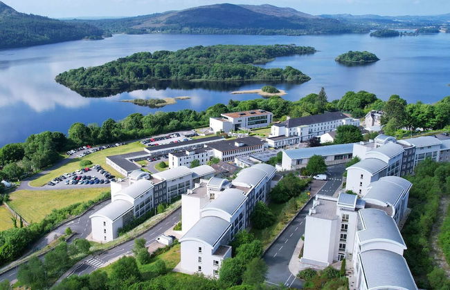 St Angela’s Lakeside Aparthotel - Photo 1